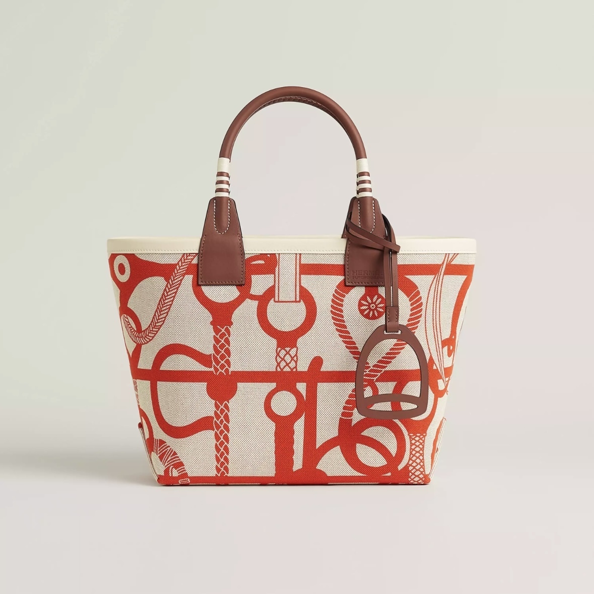 【鮮やかなカラーでフェミニン♡】HERMES Steeple 25バッグ - 画像 (5)