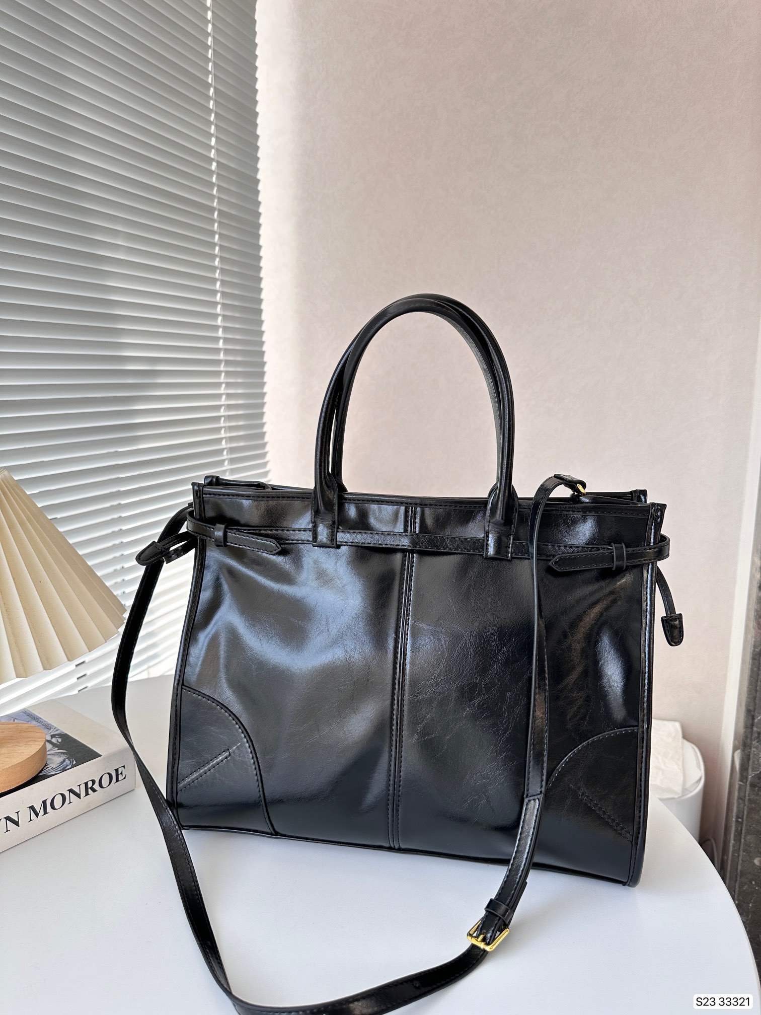 【PRADA 公式旗艦店】 プラダ 斜めがけバッグ当日出荷 好評に付き再入荷38*30CM - 画像 (2)