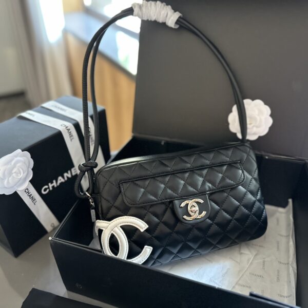 CHANEL 中古バッグ シャネル お宝級 康鵬カメラバッグ