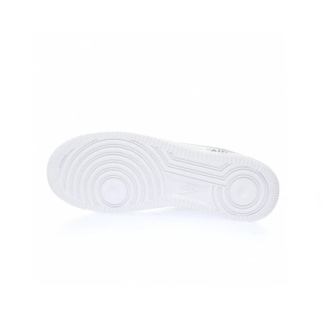 【日本未入荷】♪超入手困難LOUIS VUITTON X NIKE AIR FORCE1 ホワイトグレー【代金引換】 - 画像 (6)