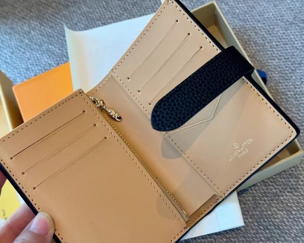 人気!【LOUISVUITTON】ヴェルティカル ウォレット ミニ財布 - 画像 (8)