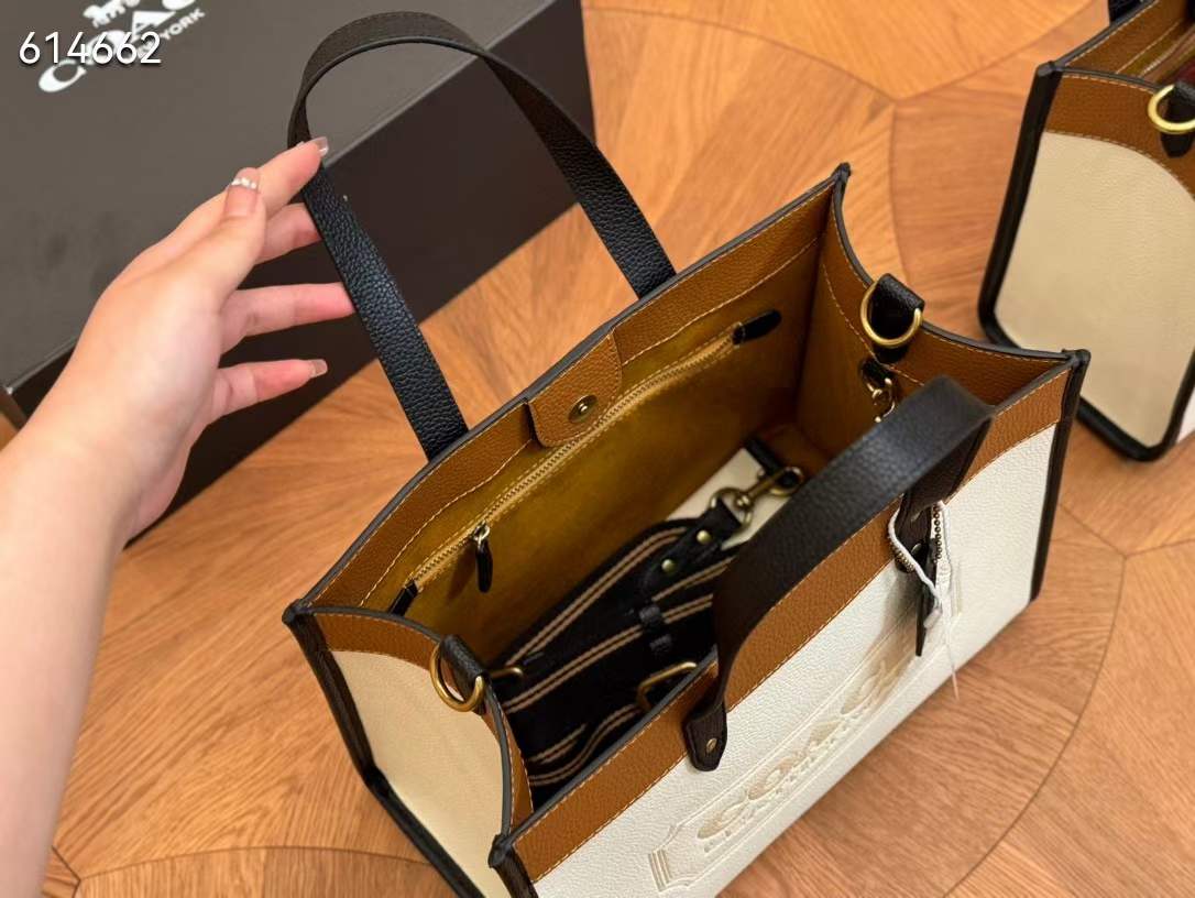 Coach コーチ メッセンジャーバッグ 30*22cm - 画像 (8)