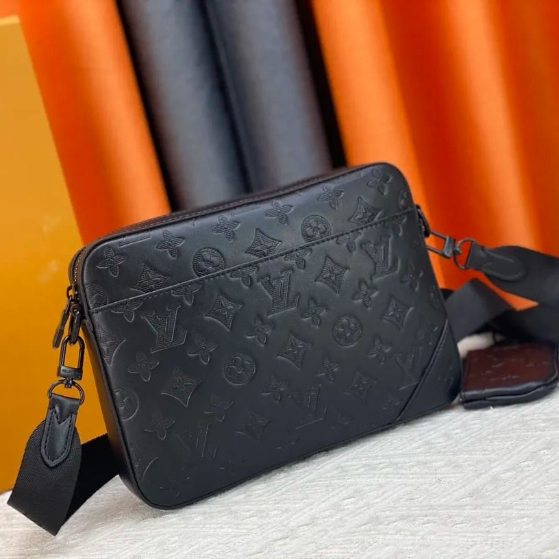 ★Louis Vuitton★フルレザー型押しメッセンジャーバッグ SPRINTER メッセンジャーバッグ M69827 M69443 - 画像 (2)