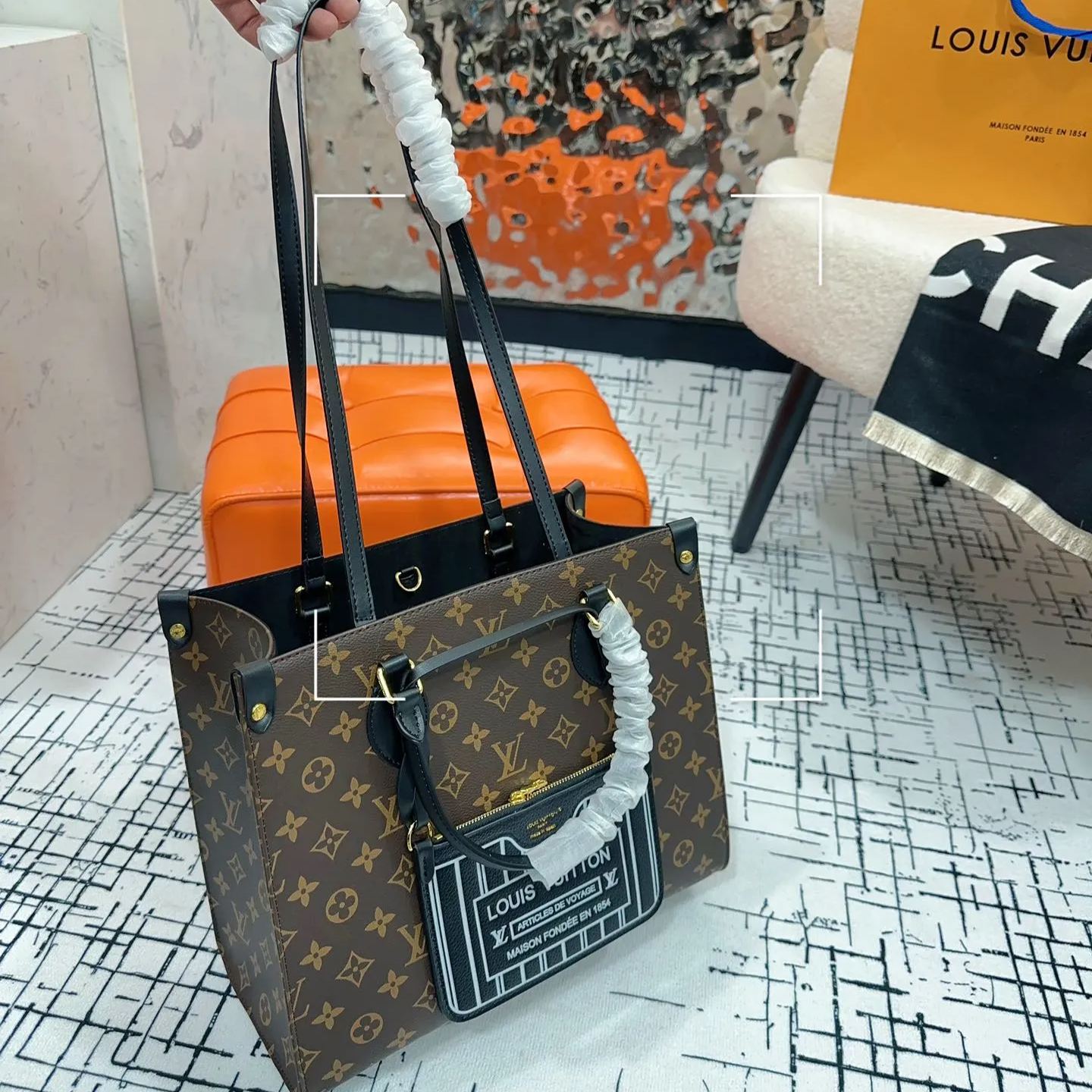 Louis Vuitton(ルイヴィトン) コストパフォーマンスの王様 onthego マミーバッグ 新モデル発売 - 画像 (6)