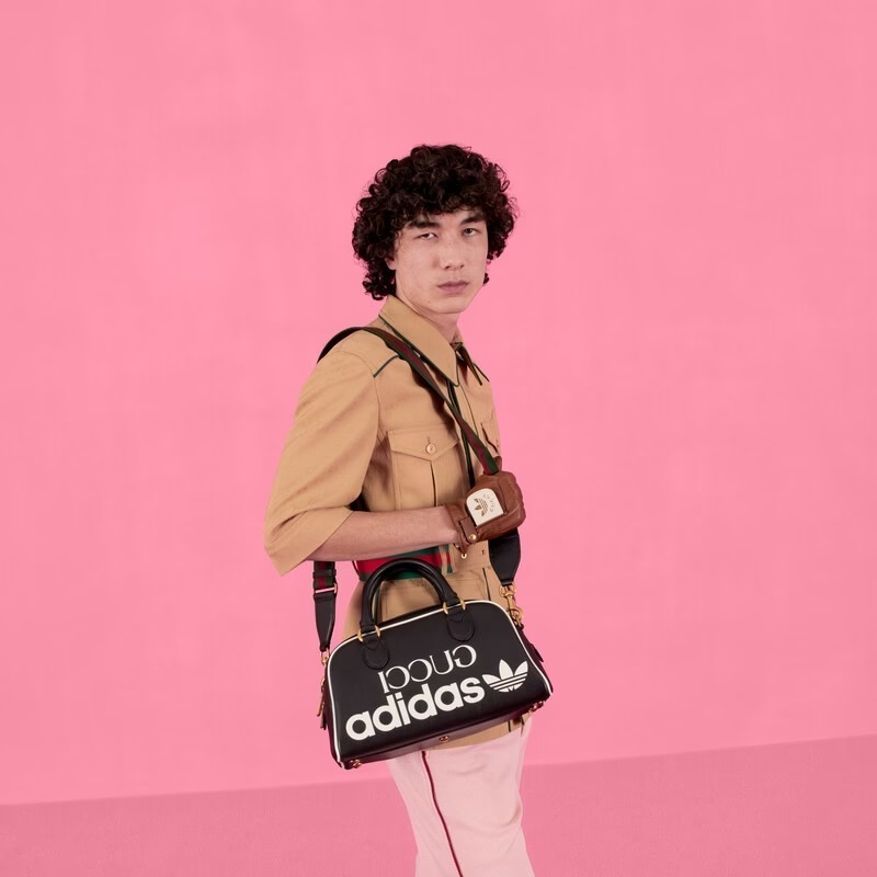 GUCCI●adidas x Gucci ミニ ダッフルバッグ - 画像 (6)