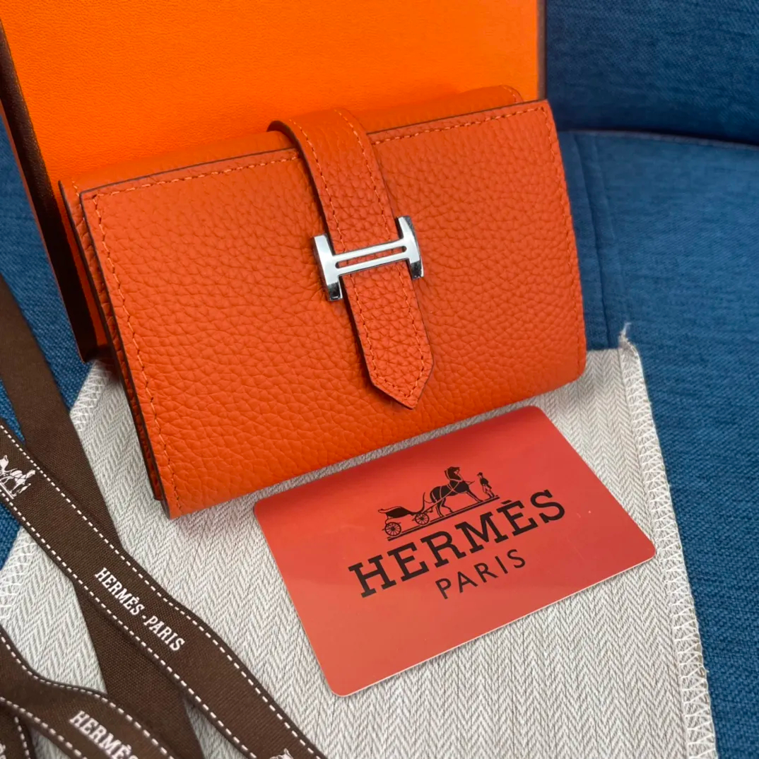 HERMÈS 三つ折り財布 8カラー 10X12CM - 画像 (3)