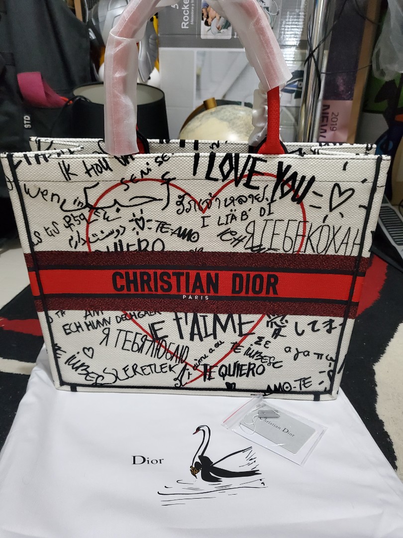 【DIOR】BOOK TOTE多色落書き模様の刺繍 ☆DIOR BOOK TOTEスモールバッグ☆ - 画像 (4)