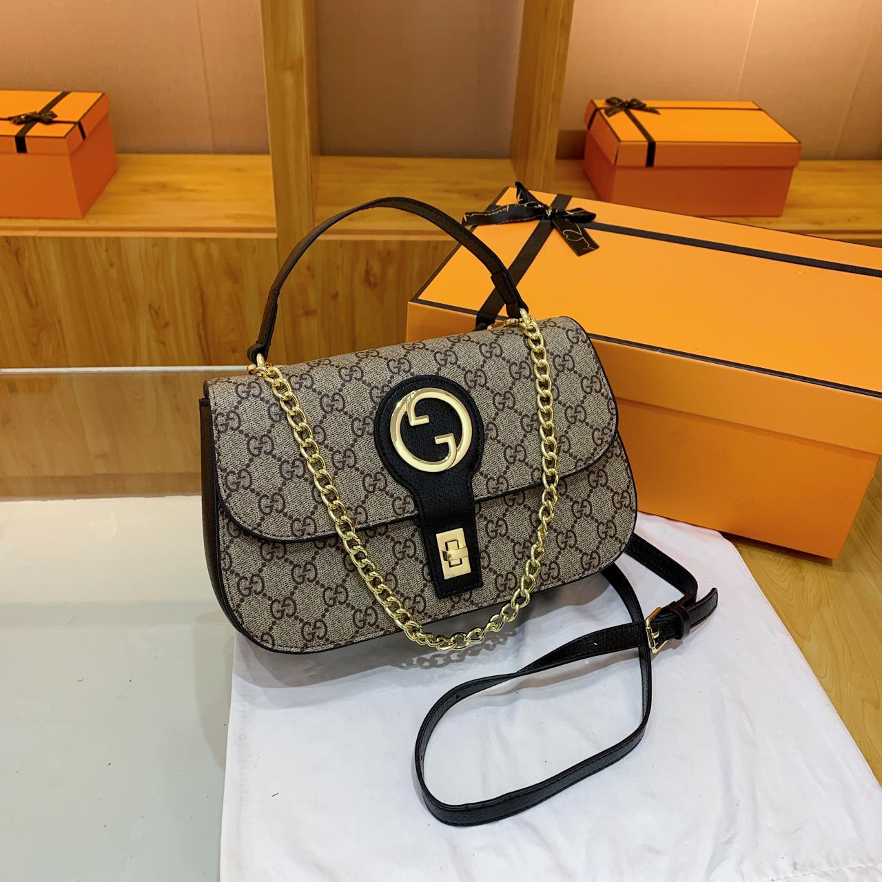 グッチ GGマーモントチェーンショルダーバッグ - 画像 (9)