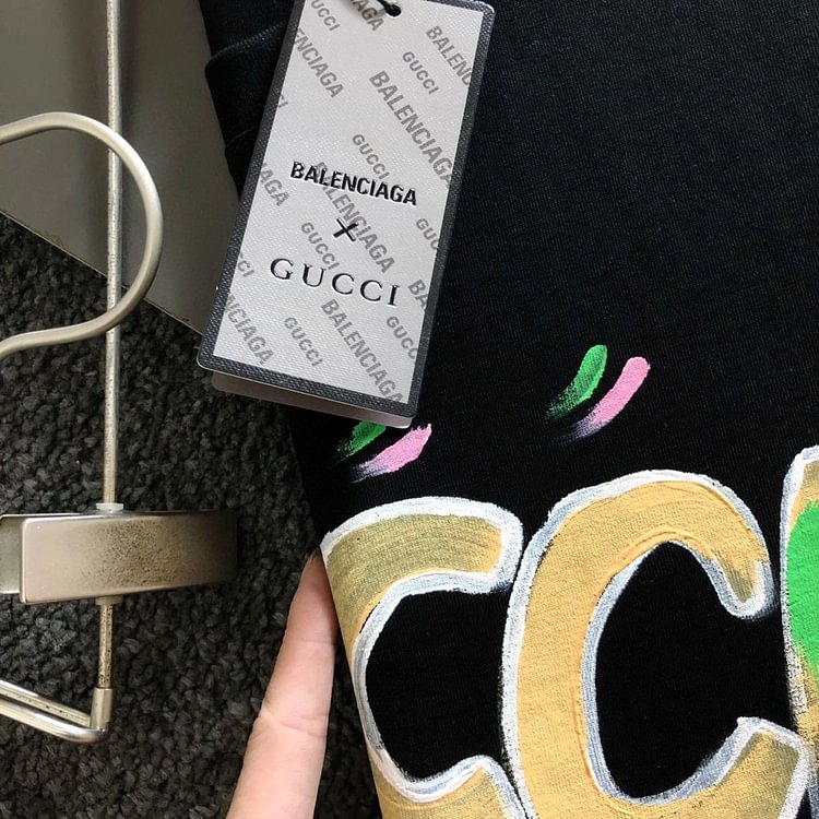 🔥2 つのうち 1 つが無料になります🔥🔥【Gucci ✖️ BALENCIAGA 】グッチ✖️ バレンシアガ 半袖 男女兼用 - 画像 (6)