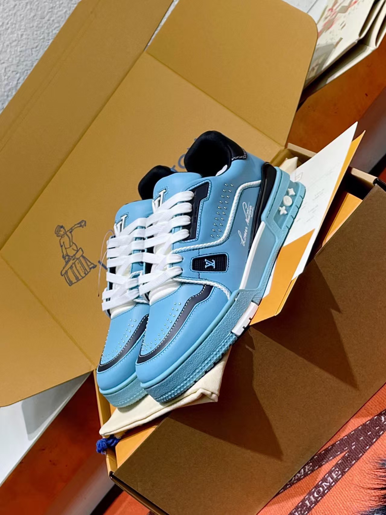 NEW Louis Vuitton モノグラム靴、最高品質、日売100足