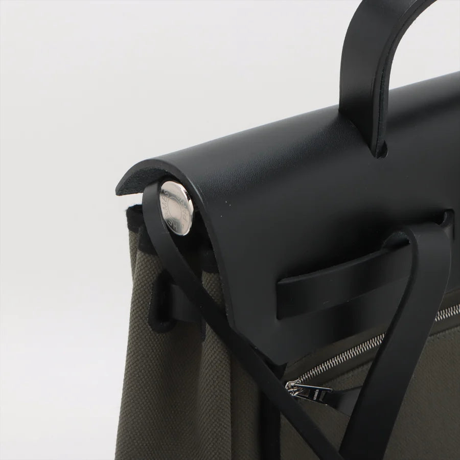 エルメス エールバッグジップPM トワルミリタリー カーキ シルバー金具 - 画像 (5)