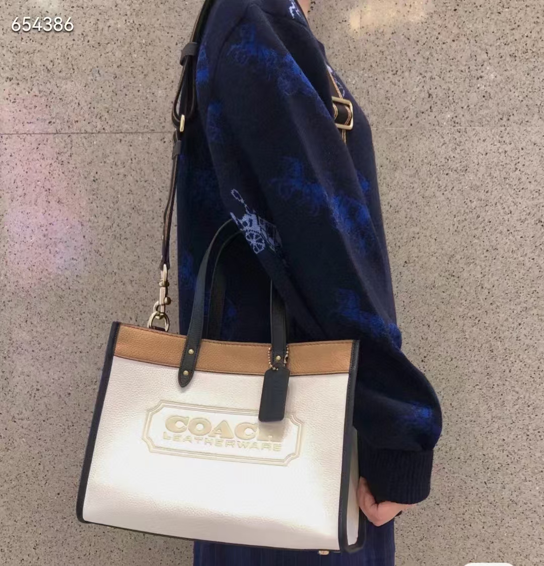 Coach コーチ メッセンジャーバッグ 30*22cm - 画像 (2)