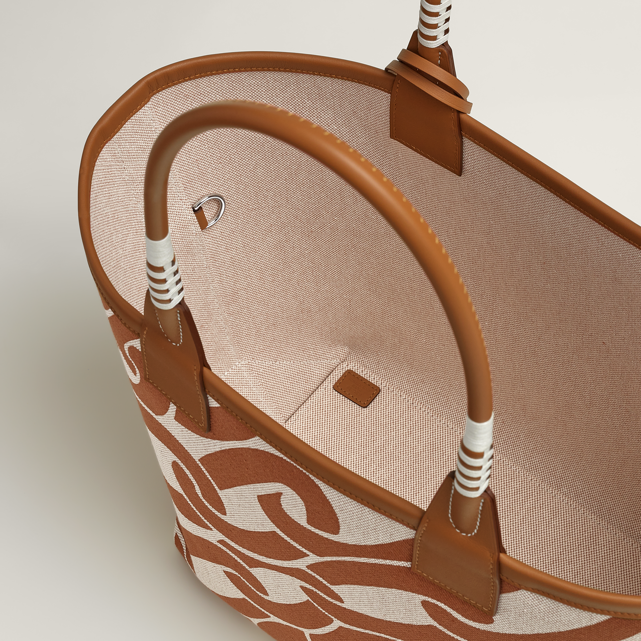 スティープル 28ハンドバッグ - 画像 (5)