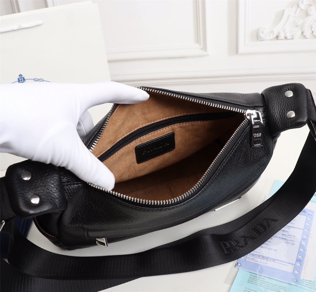 【PRADA 公式 旗艦店】プラダ 斜めがけバッグ 当日出荷 好評に付き再入荷!30*22*10CM - 画像 (3)