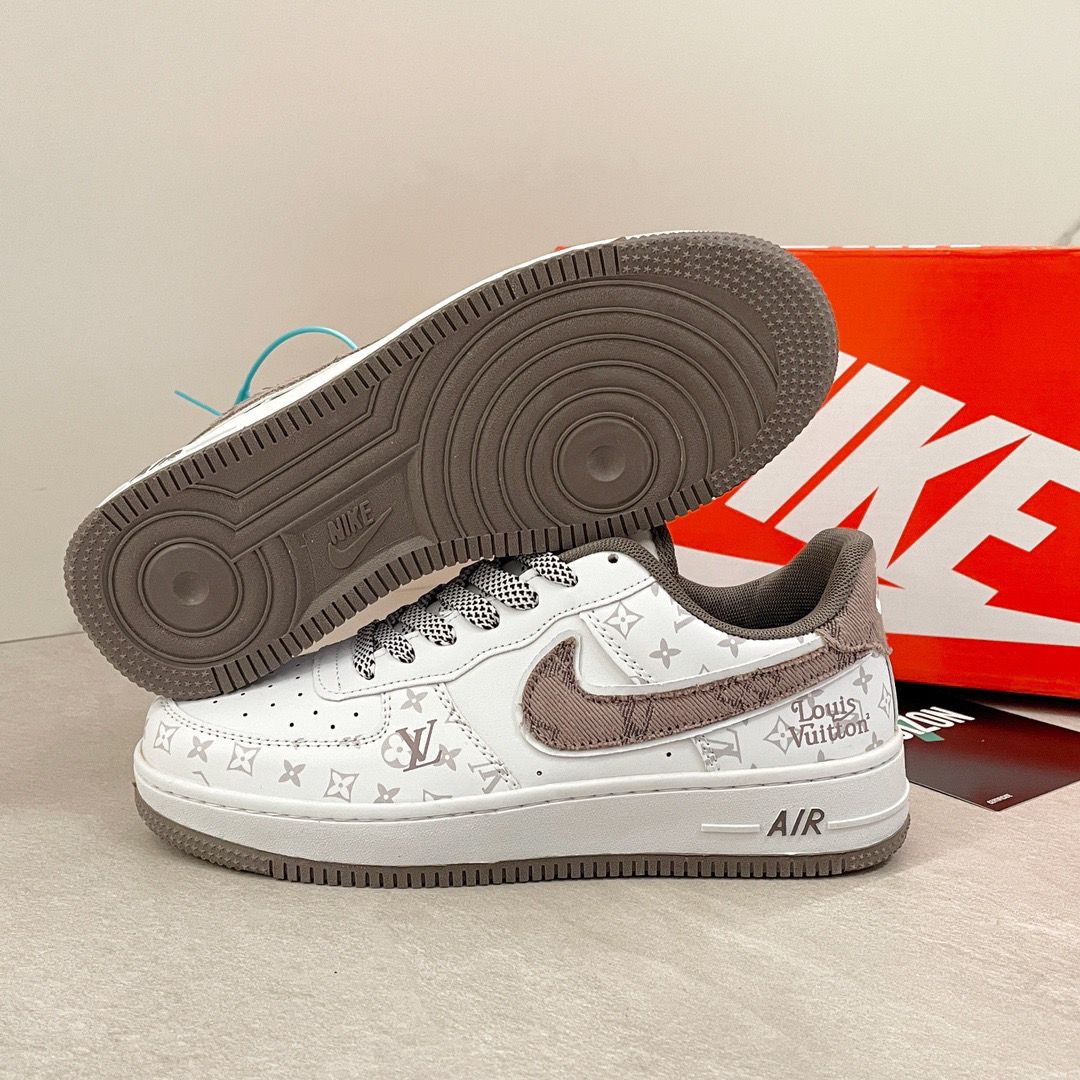 【正規品保証、公式と同じデザイン】NIKE 新作限定販売♪最新 gucci&The North Face SB LOW【海外ブランド直営店】 - 画像 (2)