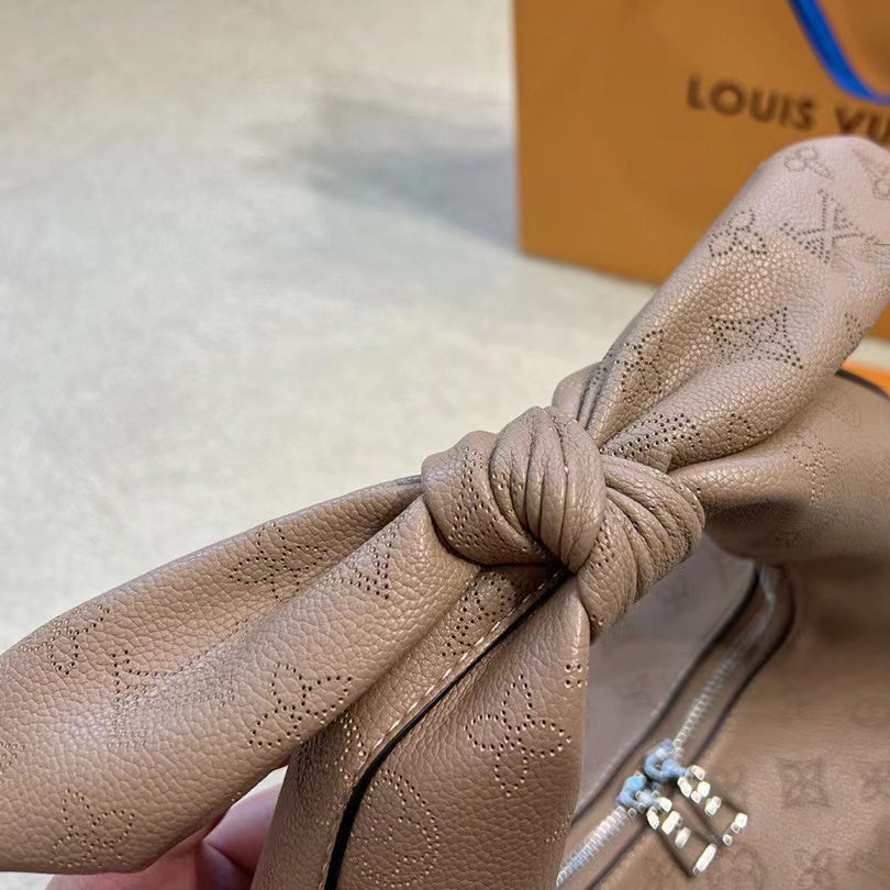 L&v WHY KNOT 蝶ネクタイ型トートバッグ - 画像 (3)