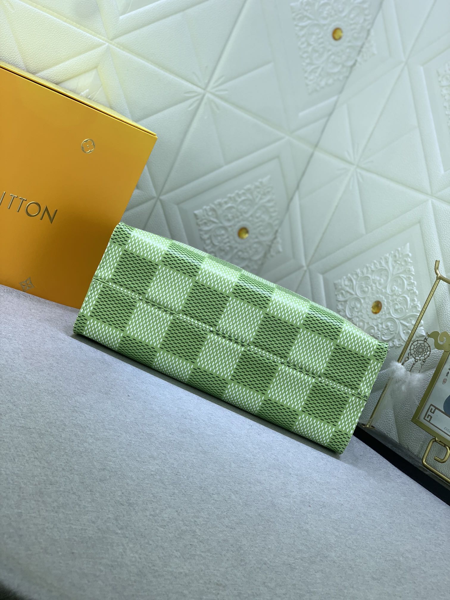 【LOUIS VUITTON】LV 新品ONTHEGO ミディアム ハンドバッグ - 画像 (12)