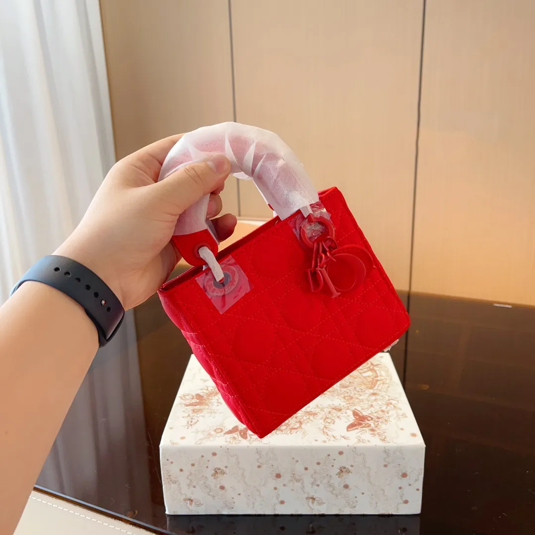 新作話題ディオール☆LADY DIOR マイクロバッグ 9色 - 画像 (9)