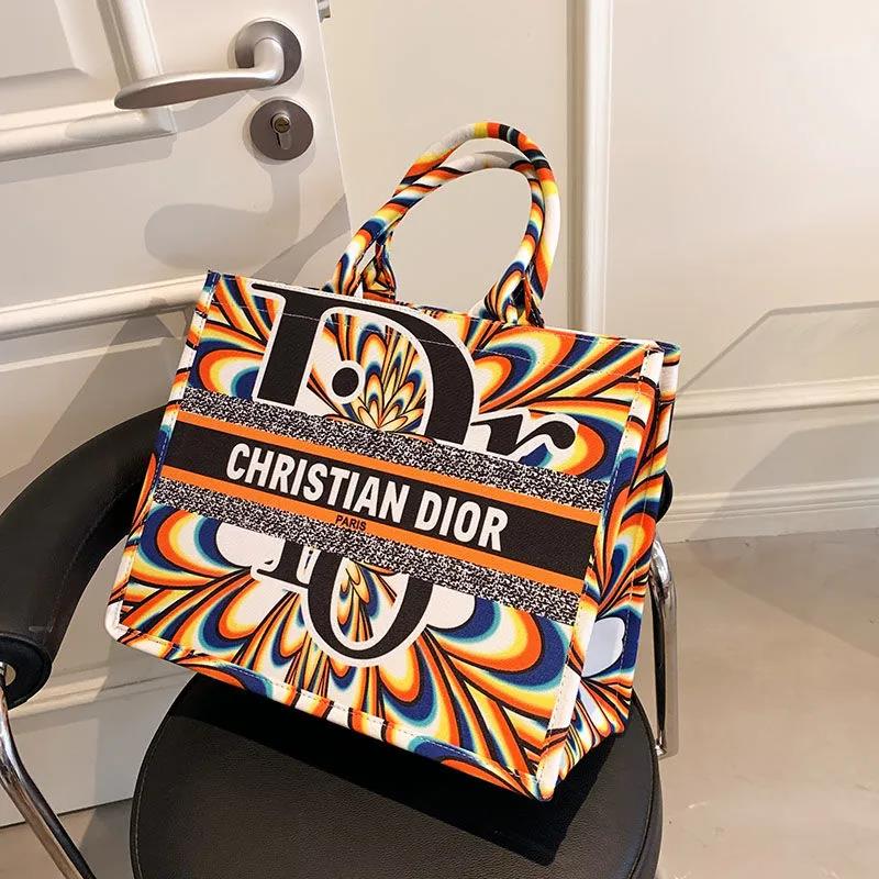 激安卸値で販売!Diorグラフィティスタイル Dブランド トートバッグ【50%割引+送料無料】