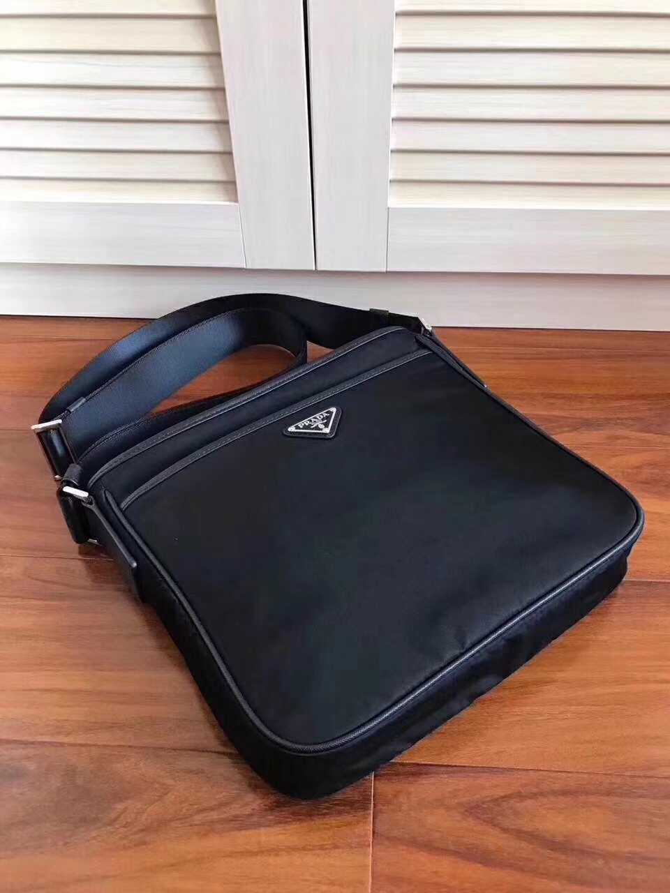 【PRADA 公式 旗艦店】プラダ 斜めがけバッグ 当日出荷 好評に付き再入荷!27*25.5*6CM - 画像 (7)