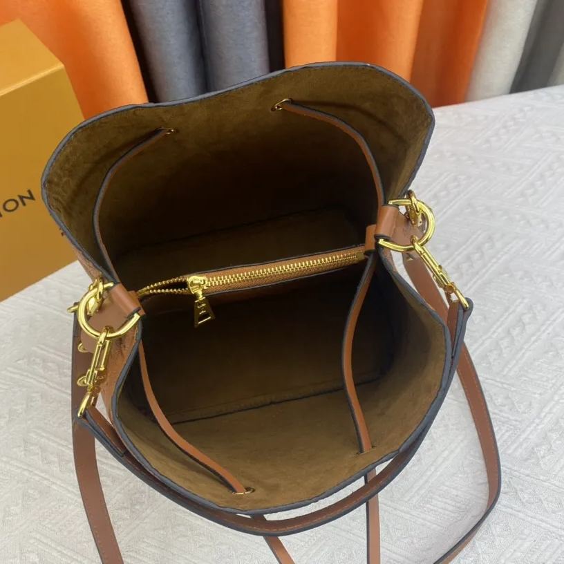 Louis Vuitton お洒落な【ネオノエバッグ MM】レザー 多用途 M45256 M45306 M44022 - 画像 (36)