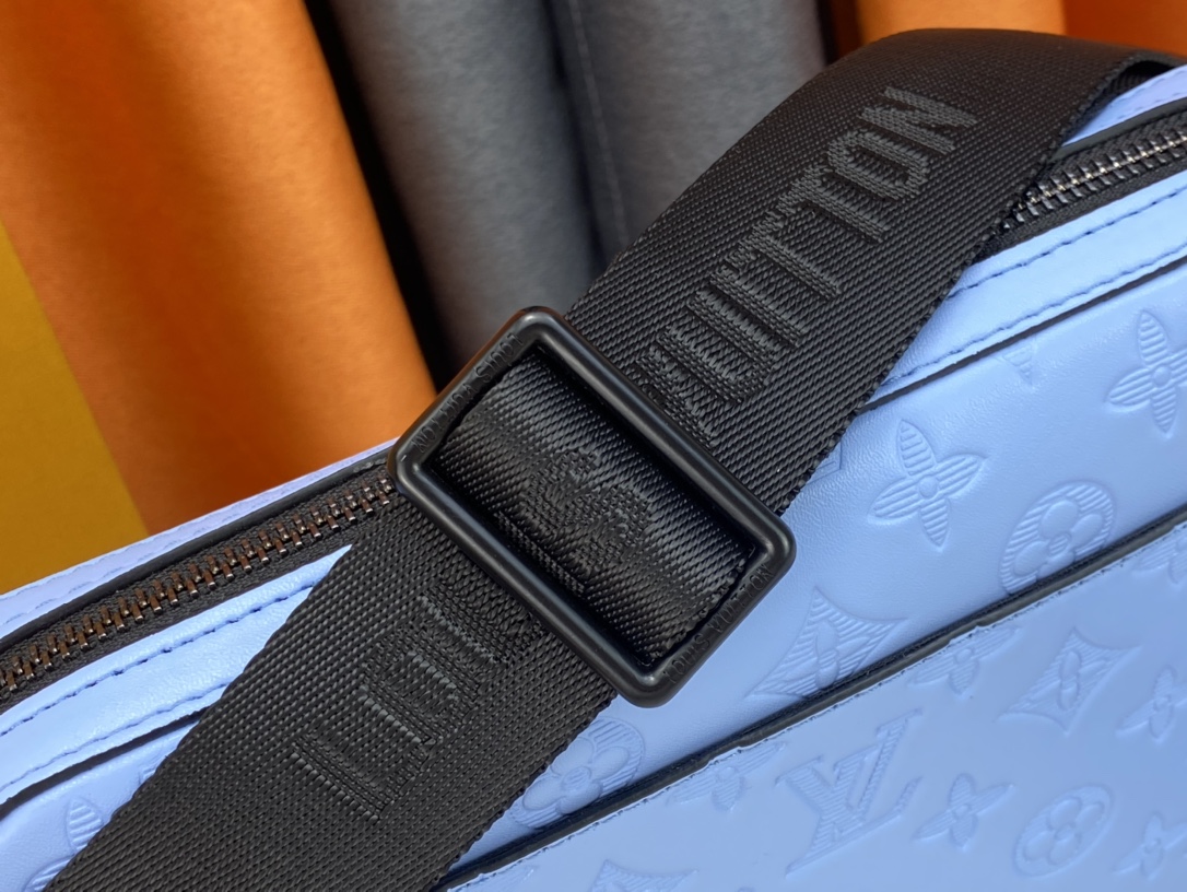 ★Louis Vuitton★フルレザー型押しメッセンジャーバッグ SPRINTER メッセンジャーバッグ M69827 M69443 - 画像 (25)