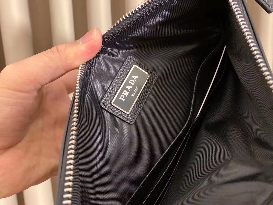 【PRADA 公式旗艦店】プラダ クラッチバッグ 当日出荷 好評に付き再入荷!28*10CM - 画像 (6)