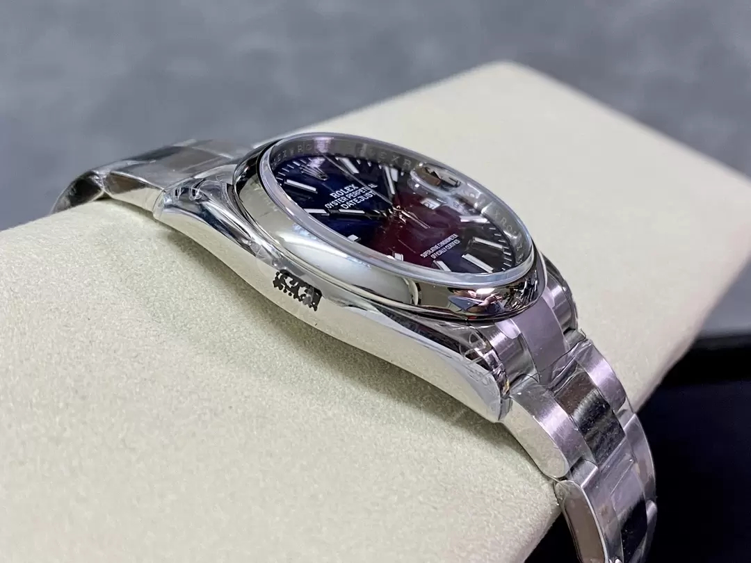 ロレックス デイトジャスト36 126200 - 画像 (16)