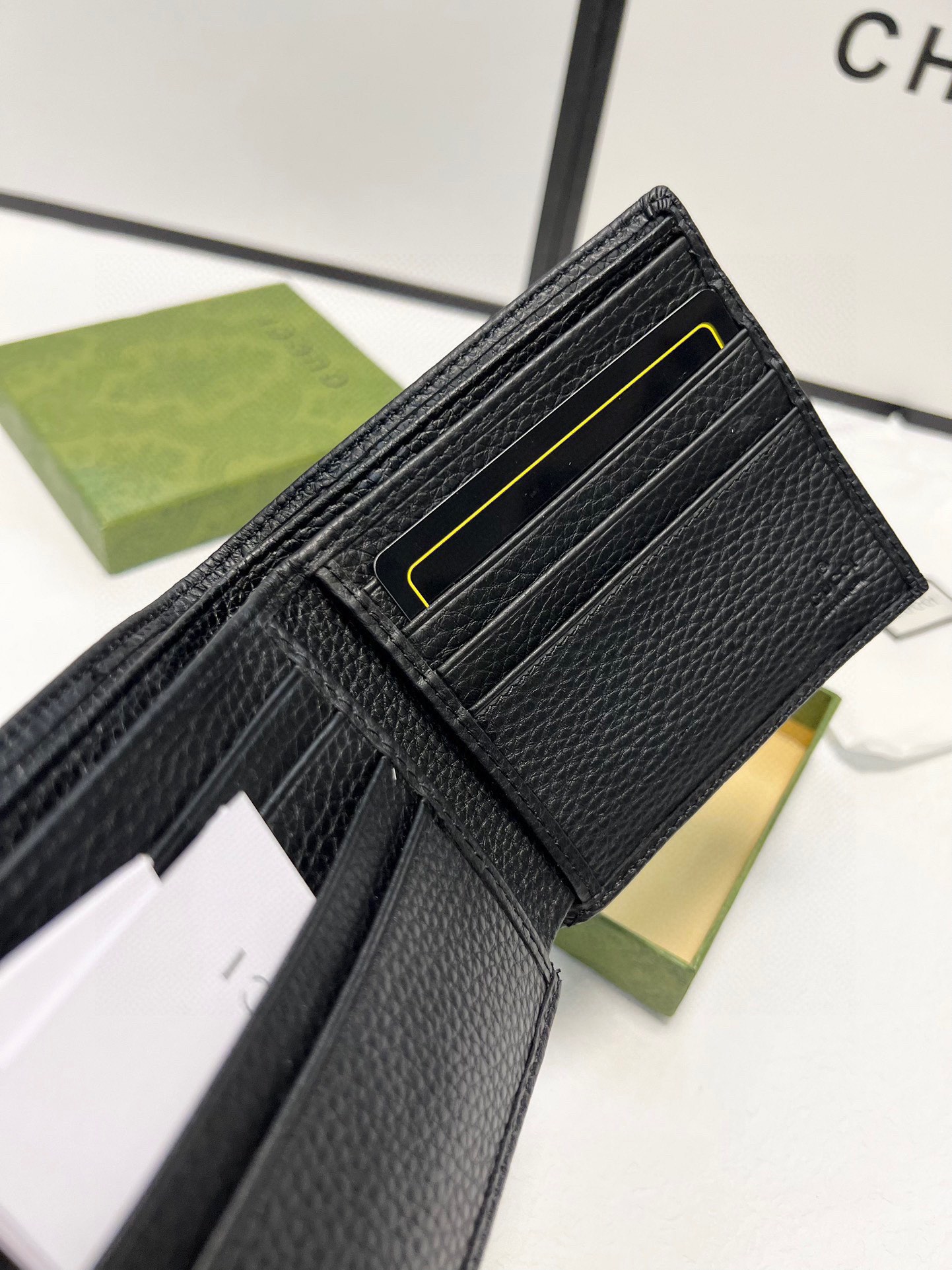 【GUCCI】グッチ 二つ折財布 308795A7MMN2061【財布】 - 画像 (4)