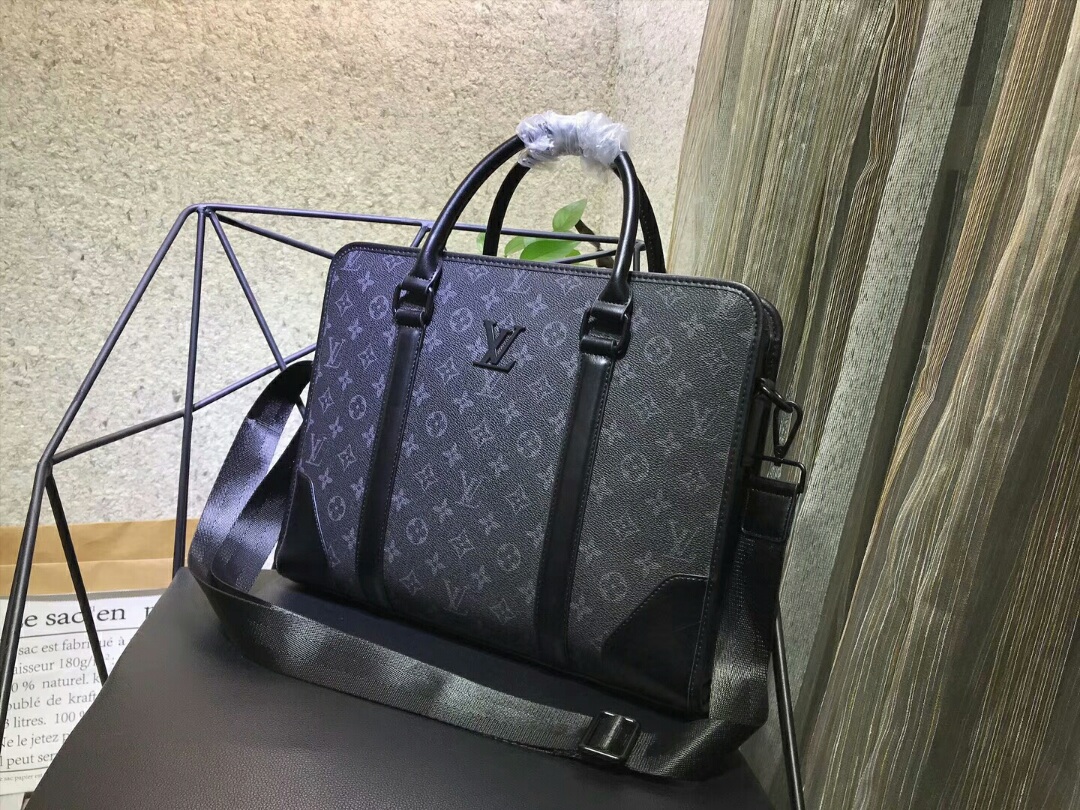 Louis Vuitton (ルイヴィトン) メッセンジャーバッグ 26x29x5cm