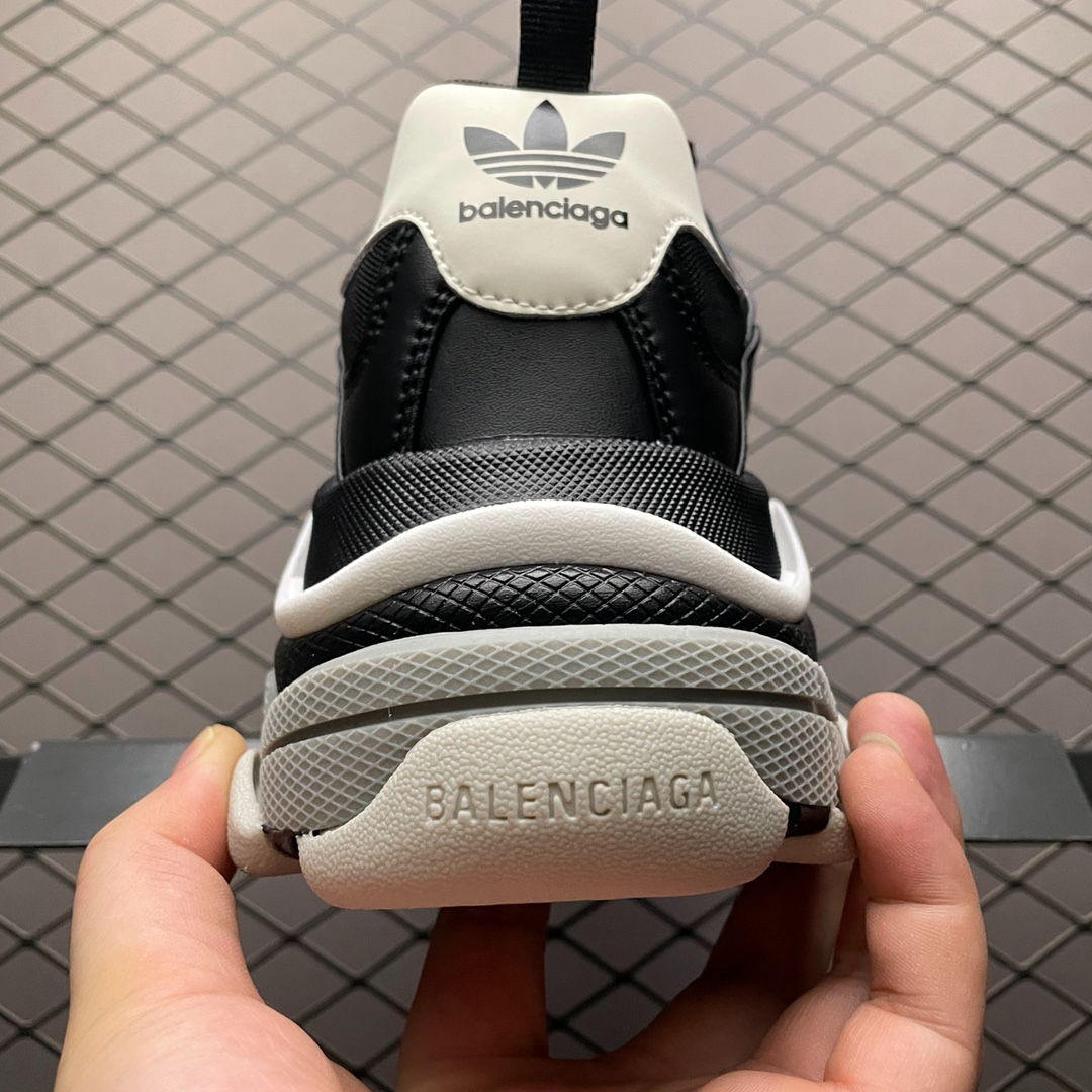 adidas × Balenciaga Triple S Black - 画像 (7)
