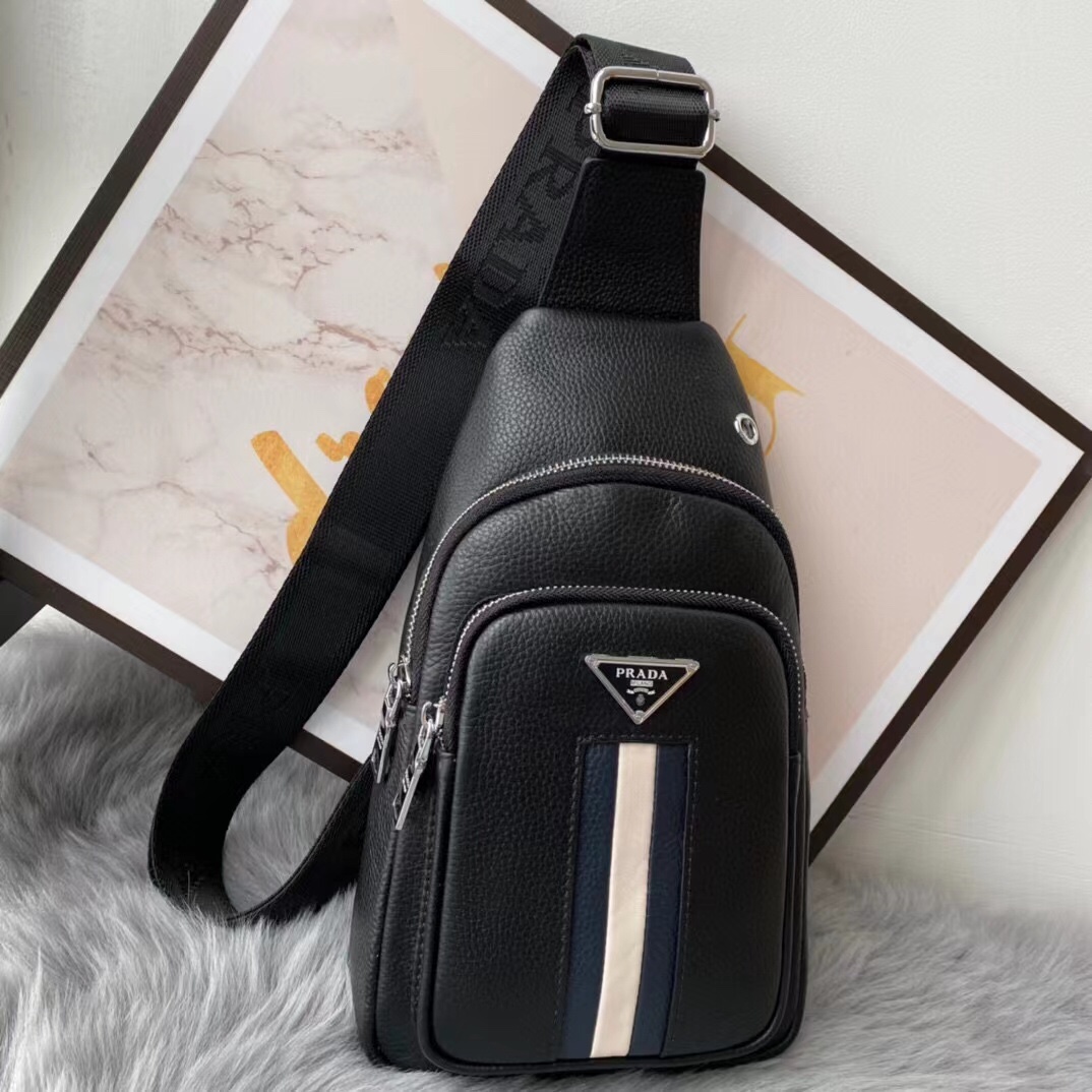 【PRADA 公式 旗艦店】プラダ 胸ポケット当日出荷 好評に付き再入荷!32*18*6CM - 画像 (7)