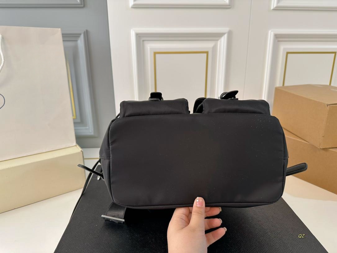 【PRADA 公式 旗艦店】プラダ リュックサック当日出荷 好評に付き再入荷!30*33CM 240719 - 画像 (8)