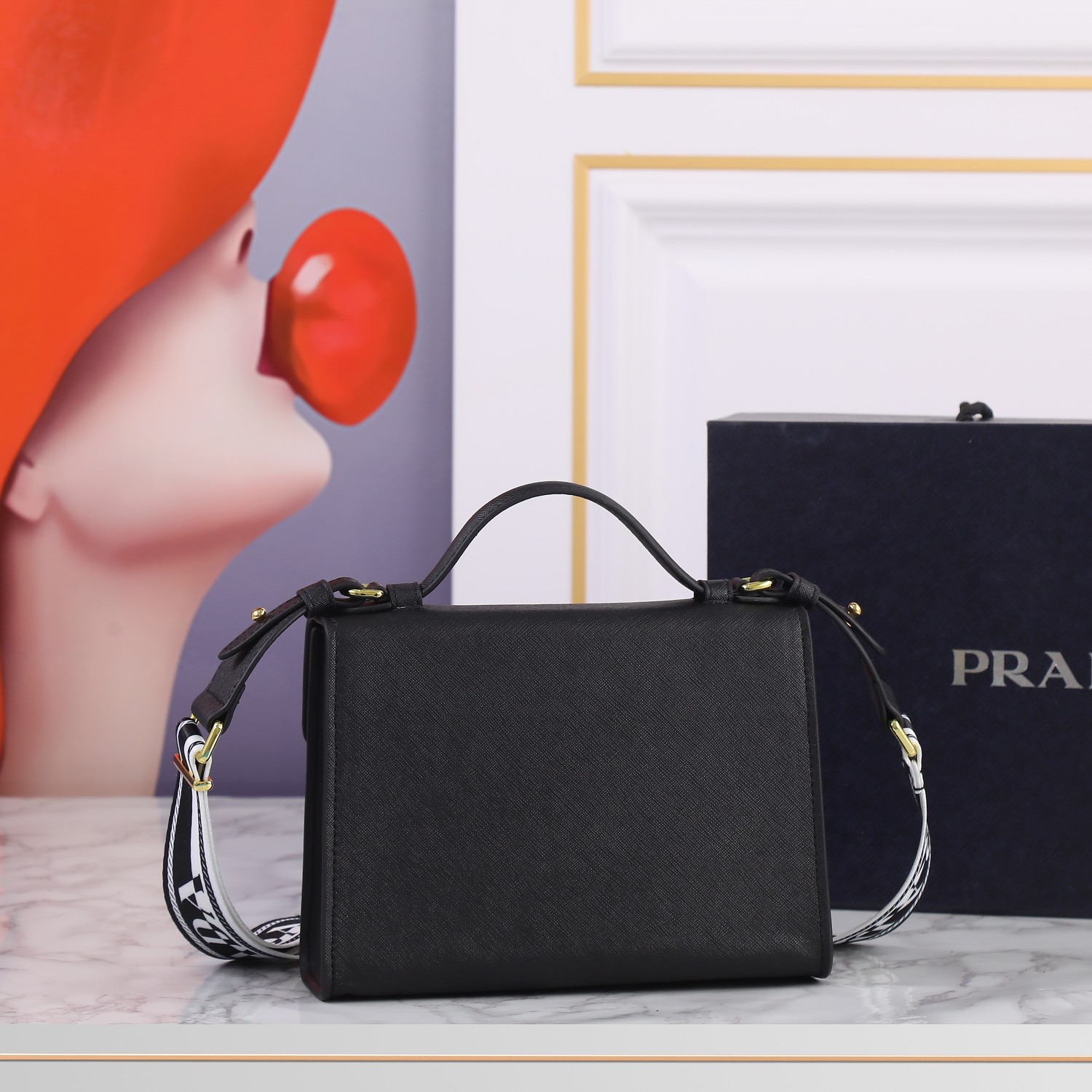 【PRADA 公式旗艦店】プラダ 斜めがけバッグ 当日出荷 好評に付き再入荷!21*14*6.5CM - 画像 (3)