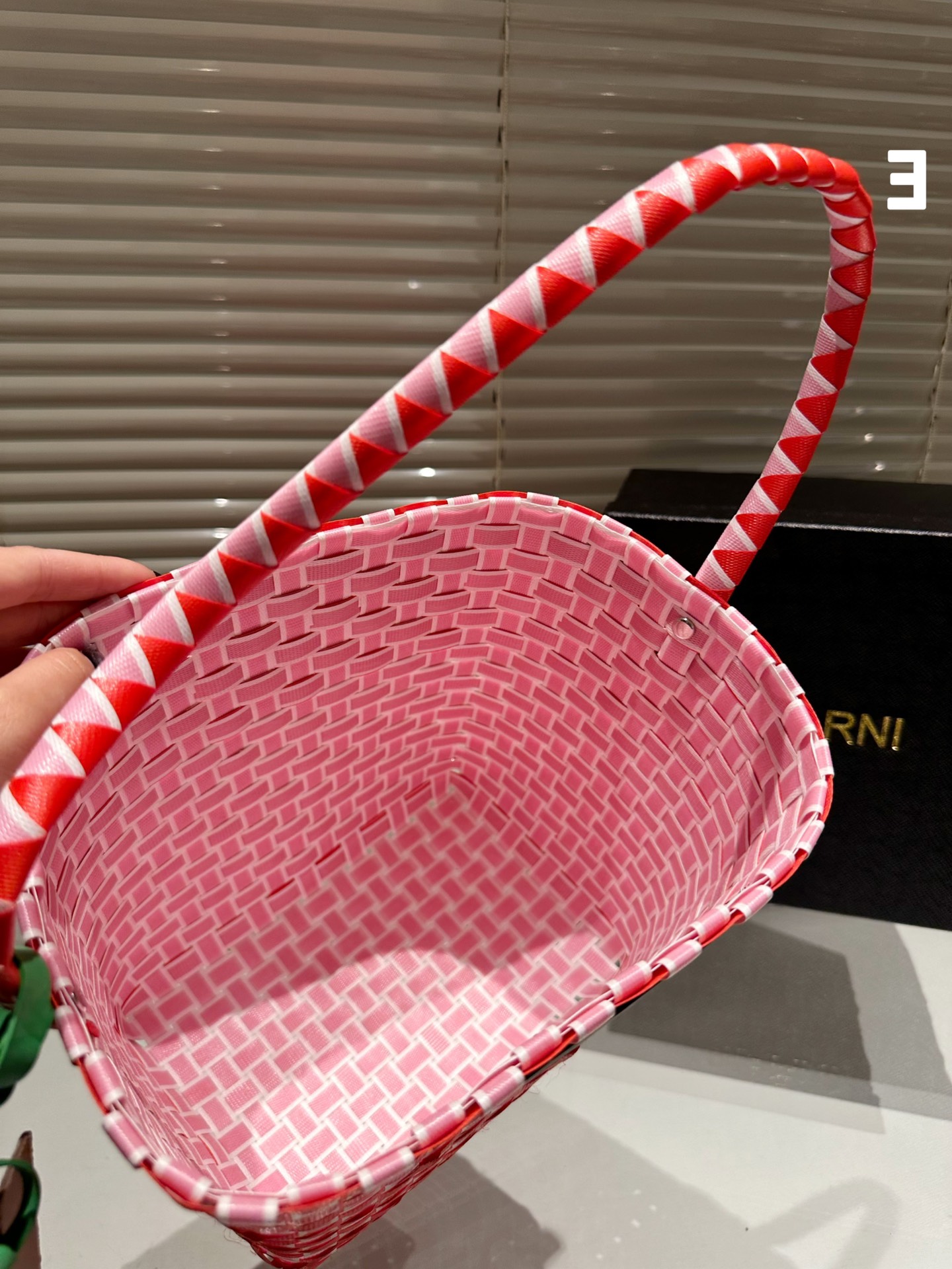 【新作!!】大人気★MARNI MARKET★ POD BUCKET BAG - 画像 (9)