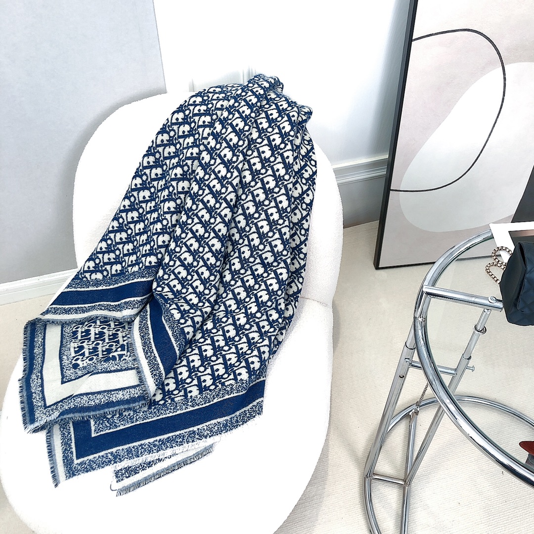 Dior ディオール🗻𝐃𝐢𝐨r 140*140 正方形タオル - 画像 (4)