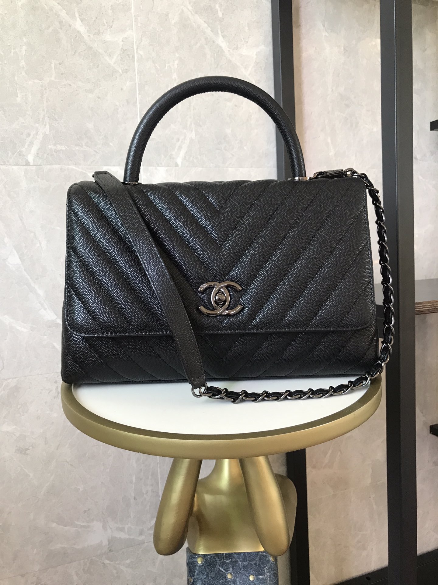 Chanel Cowhide handbag 92991 - 画像 (19)