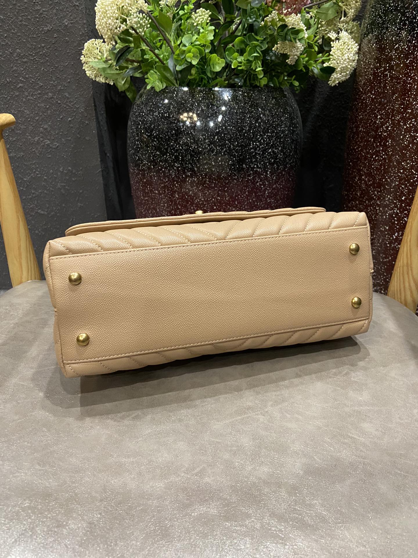 Chanel Cowhide handbag 92991 - 画像 (15)