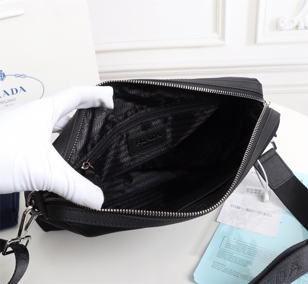 【PRADA 公式旗艦店】プラダ ショルダーバッグ 当日出荷 好評に付き再入荷!31*21*7CM - 画像 (6)