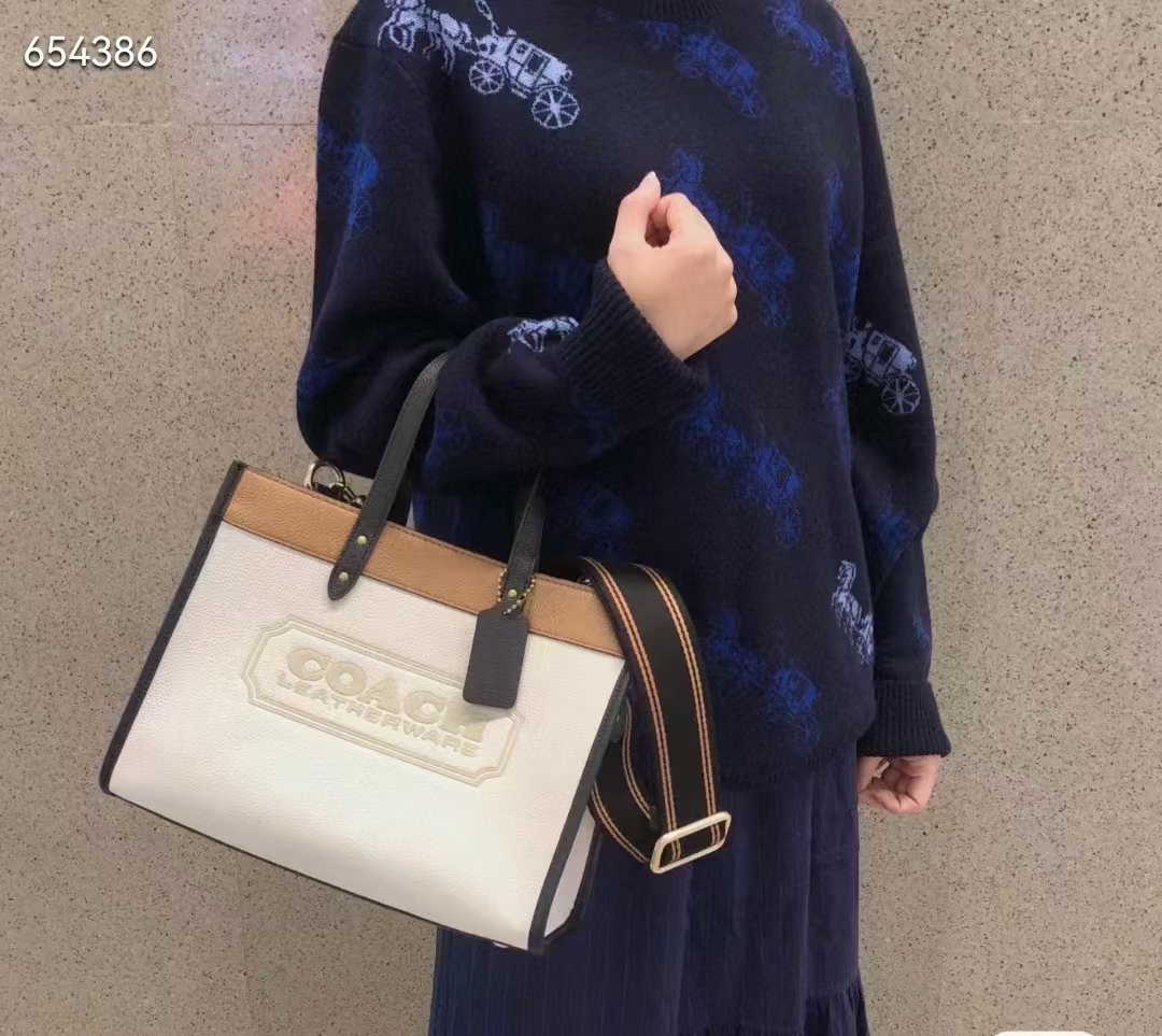 Coach コーチ メッセンジャーバッグ 30*22cm - 画像 (5)