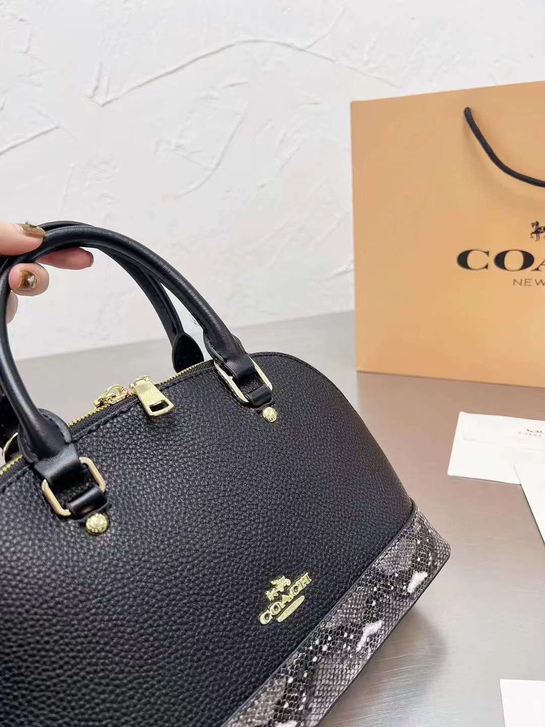 Coach コーチ メッセンジャーバッグ 26*19*10cm - 画像 (5)