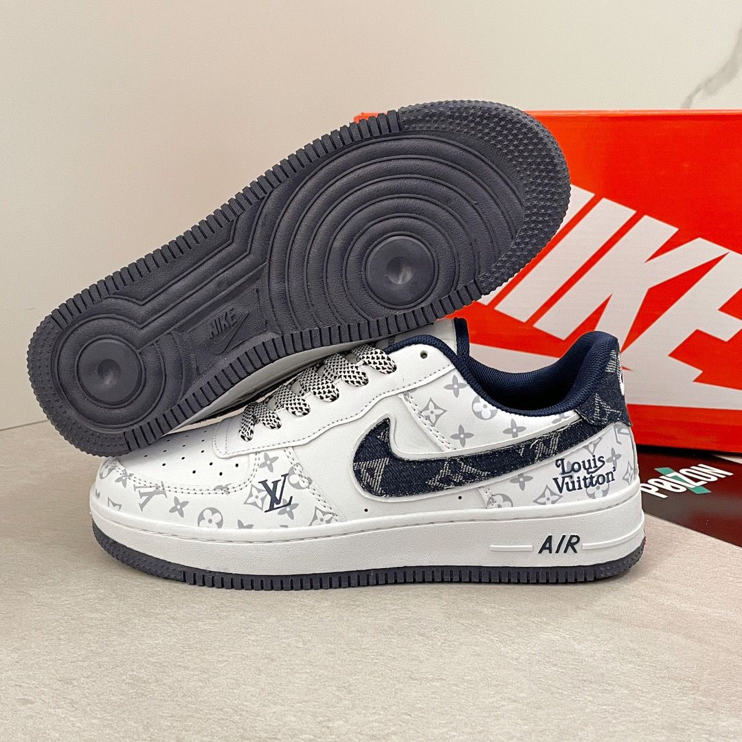 【正規品保証、公式と同じデザイン】NIKE 新作限定販売♪最新 gucci&The North Face SB LOW【海外ブランド直営店】 - 画像 (3)