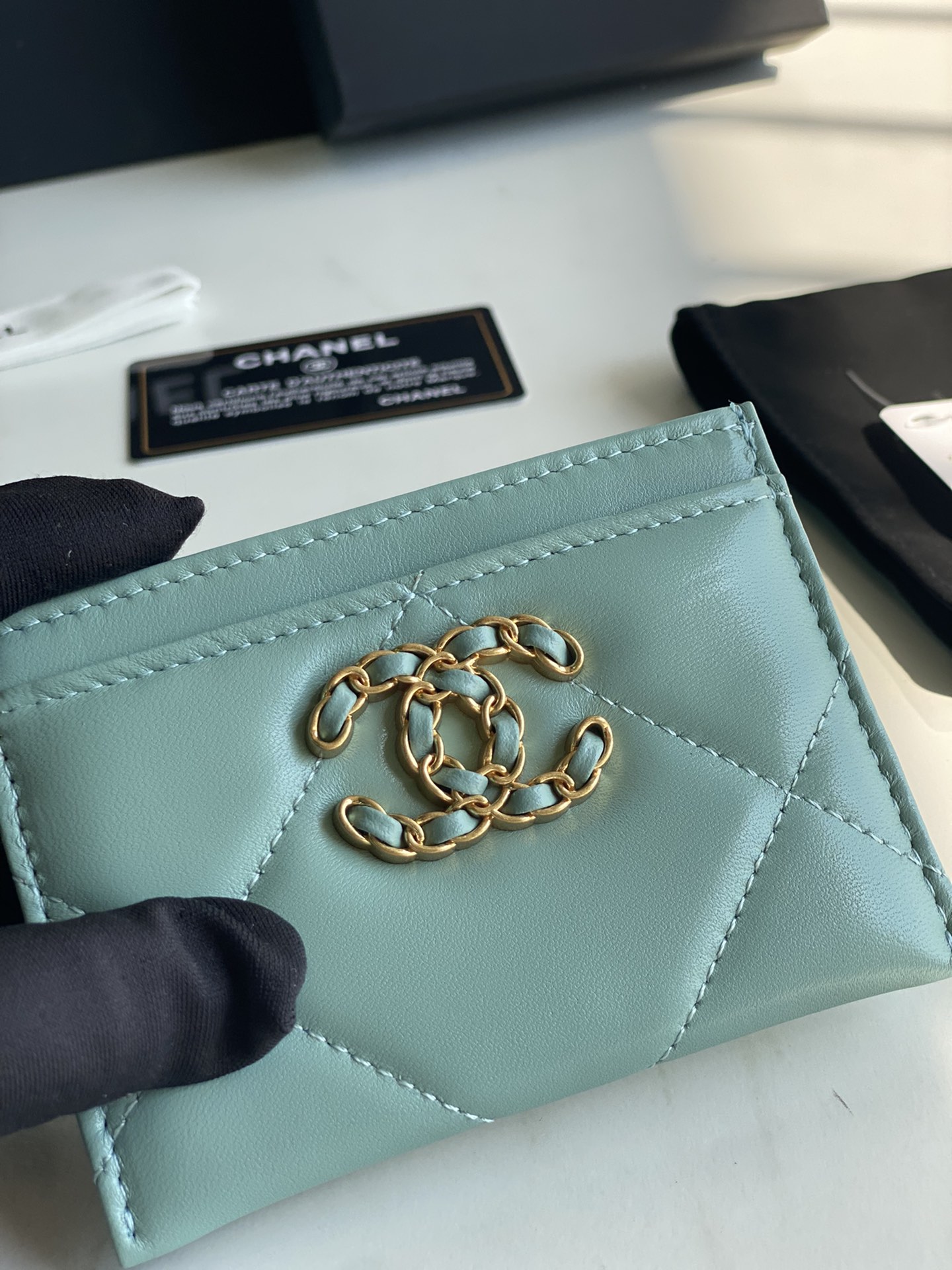 CHANEL 19 CARD HOLDER AP1167 - 画像 (6)