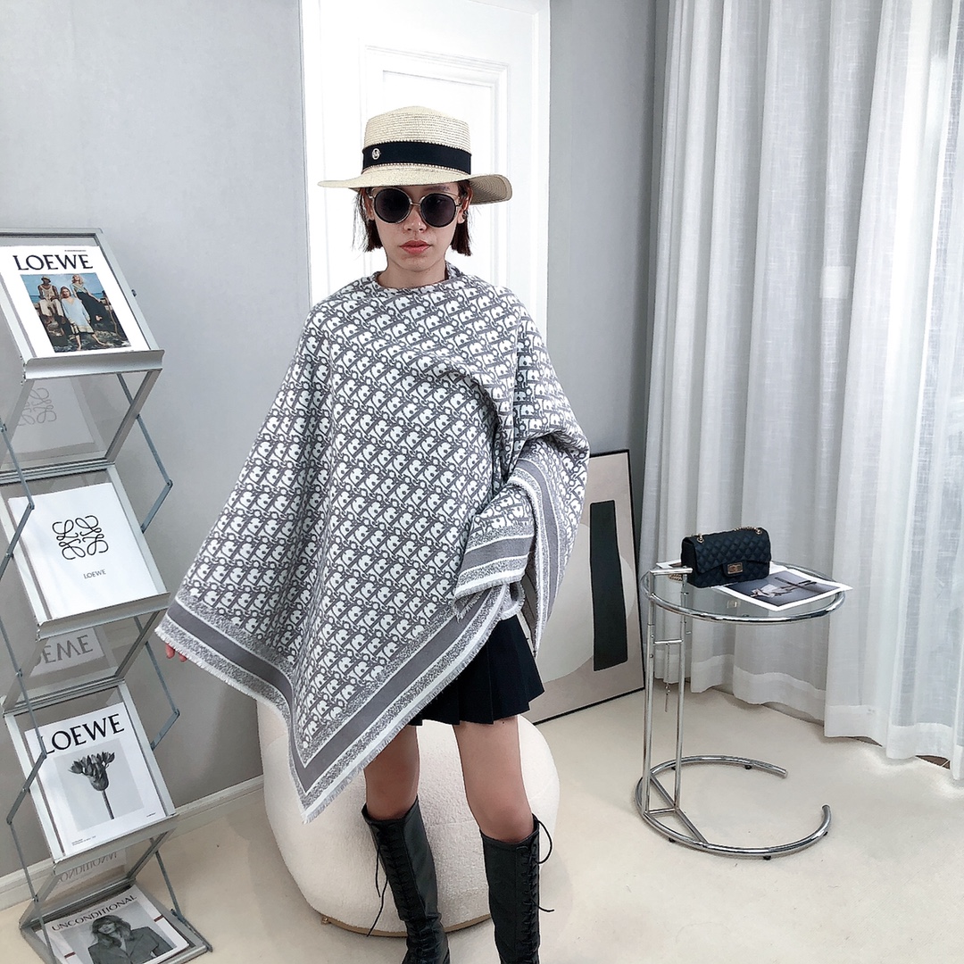 Dior ディオール🗻𝐃𝐢𝐨r 140*140 正方形タオル - 画像 (12)