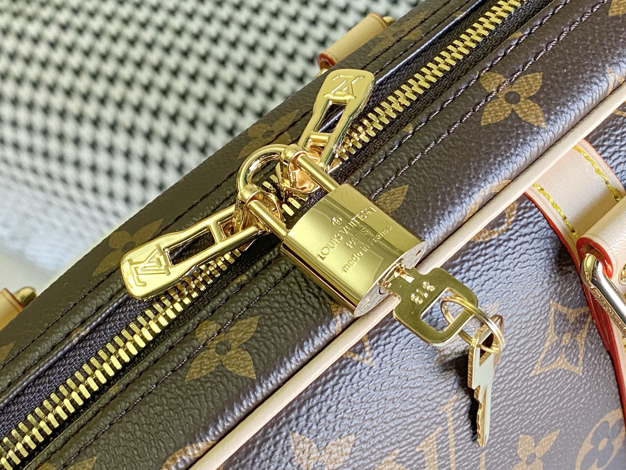 【LOUIS VUITTON】Porte-Documents Voyage モノグラム キャンバス製ブリーフケース - 画像 (6)