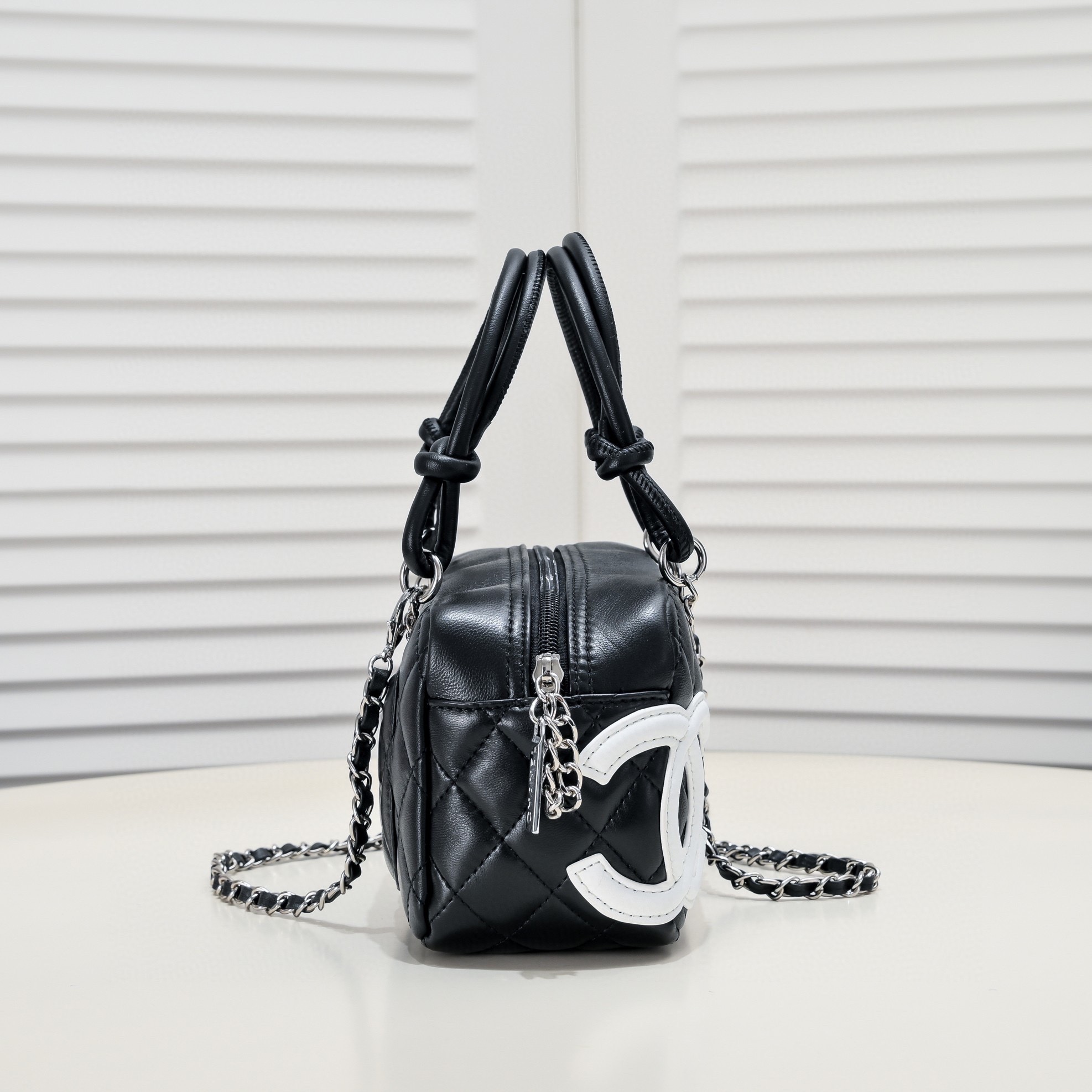 CHANEL A9117 SMALL bowling bag - 画像 (2)