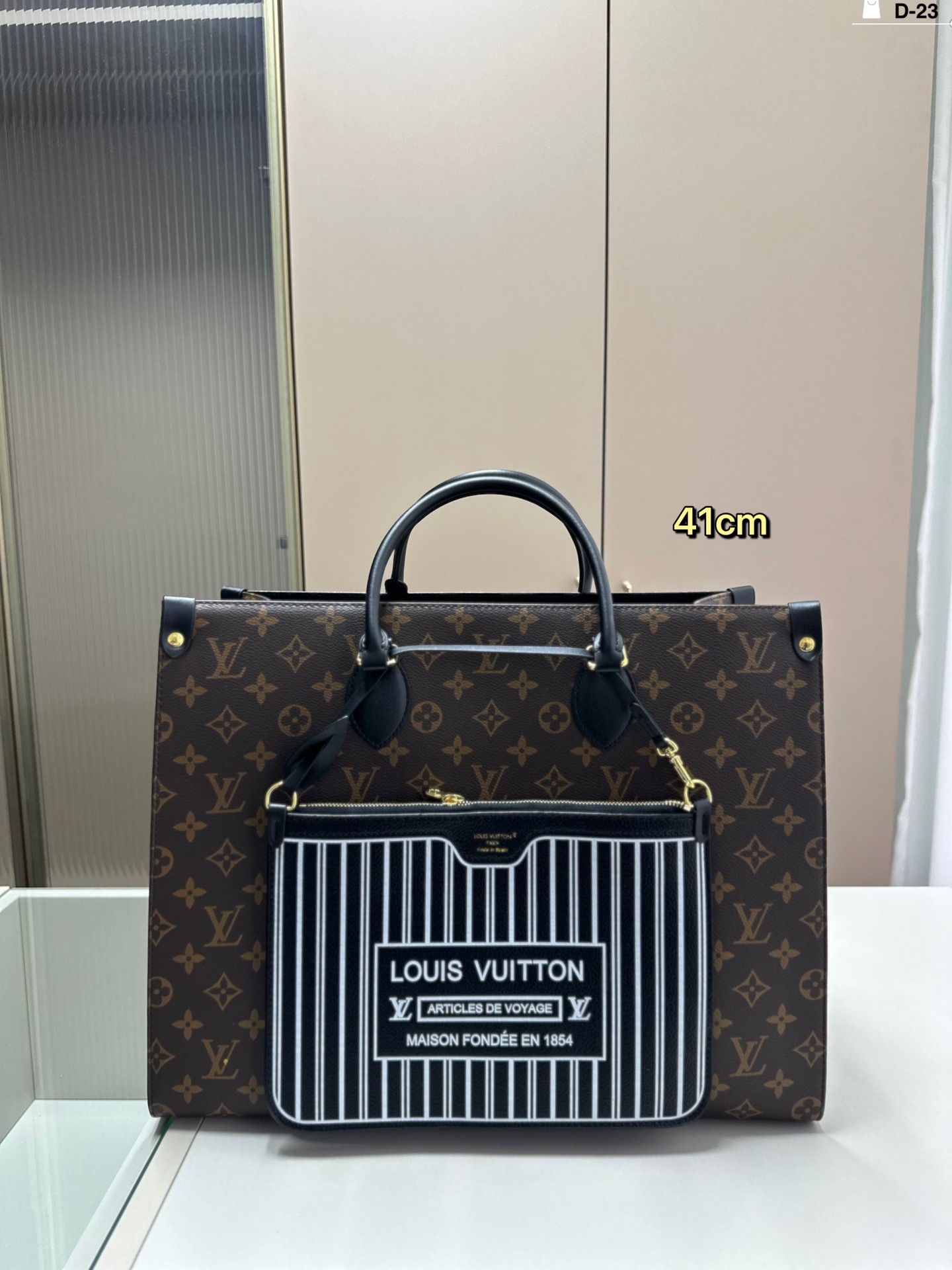 Louis Vuitton(ルイヴィトン) コストパフォーマンスの王様 onthego マミーバッグ 新モデル発売 - 画像 (15)