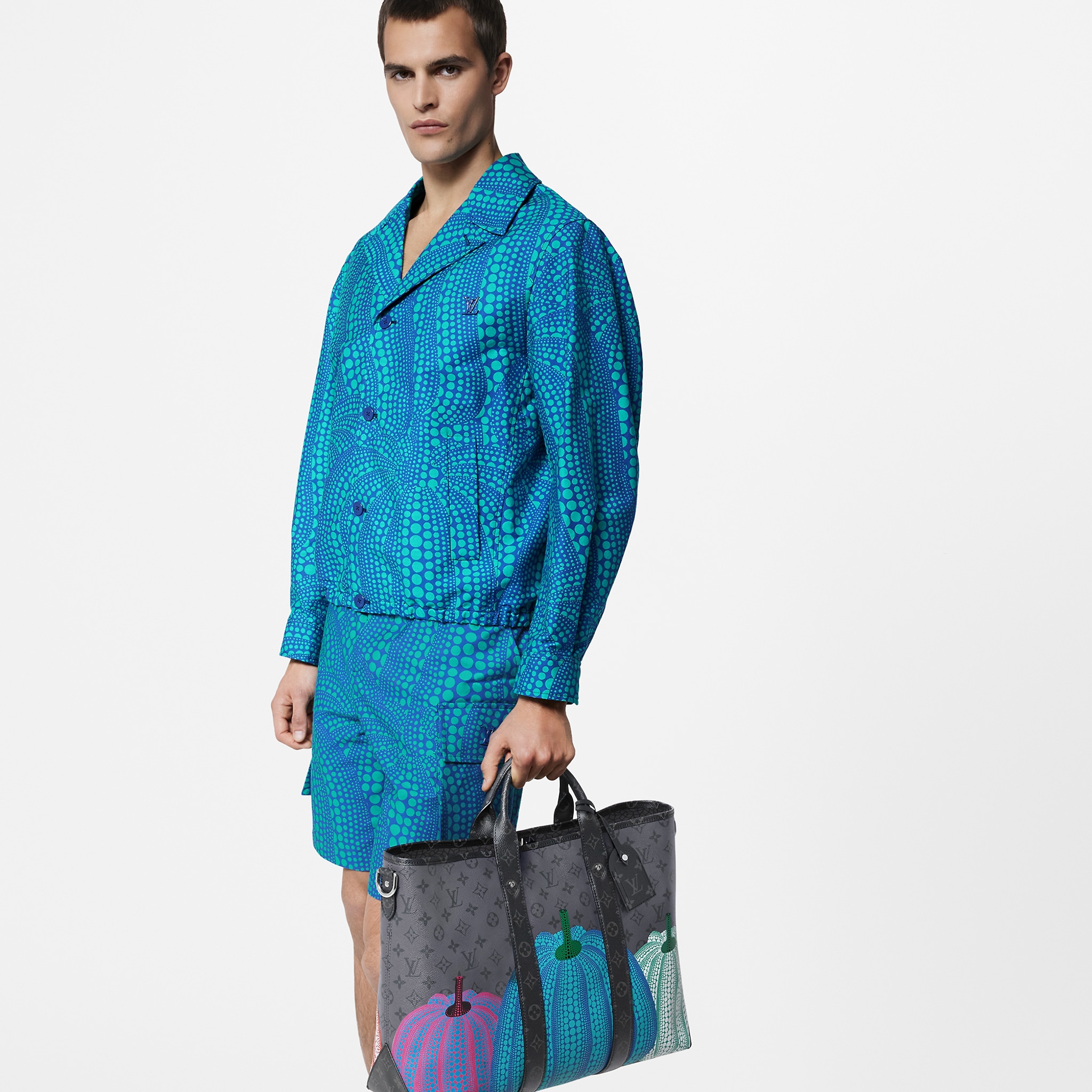 春夏の新作LV × YK ウィークエンドトート - 画像 (4)