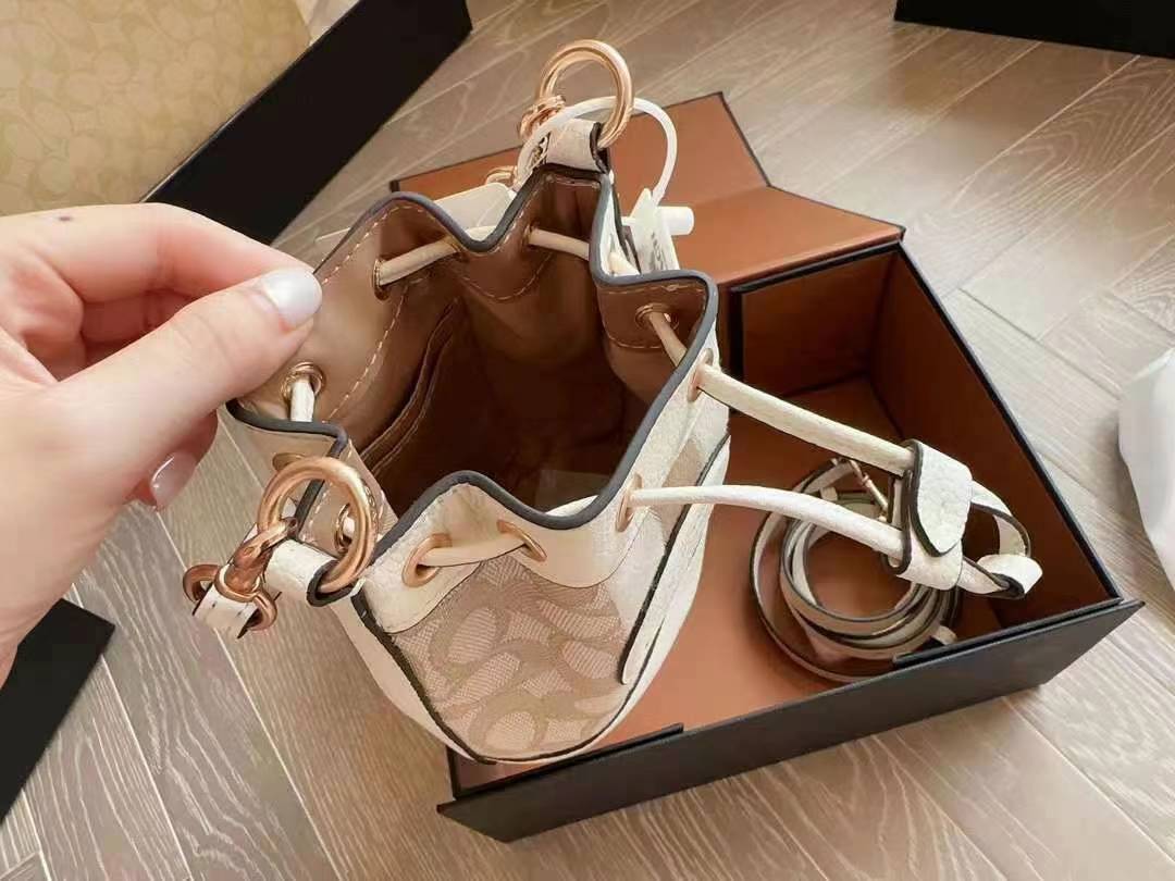 ◆COACH◆大人気☆ 巾着開閉バケットバッグ トート ミディアム - 画像 (7)