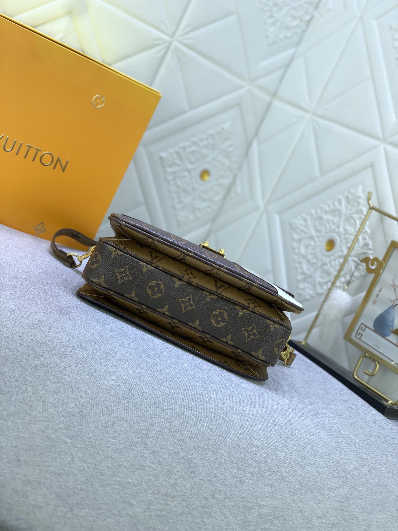 LouisVuitton モノグラムキャンバスボディにグレイン牛革のレオパードパッチ付き M47203 M40780 - 画像 (14)